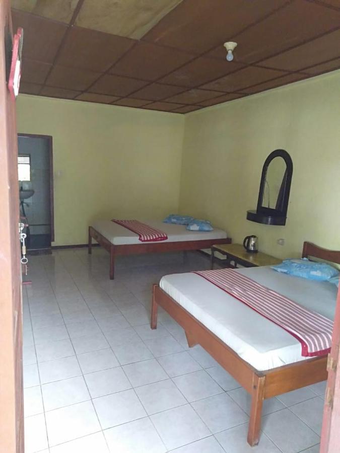 Sibayak Guesthouse 툭툭 외부 사진